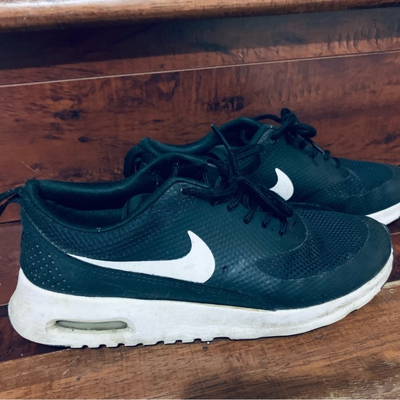 Nike Shoes - NIKE SHOES